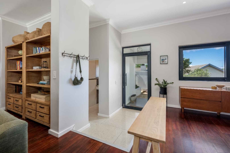 4 Bedroom Property for Sale in Kanonberg Western Cape